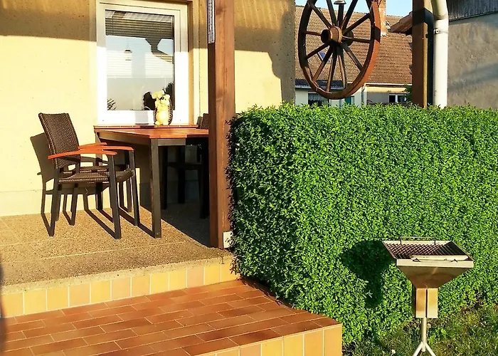 Mueritz-urlaub Auf Der Terrasse Bei Waren An Der Mueritz